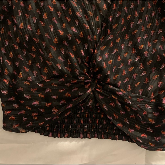 Zara Blouse - Picture 2 of 3